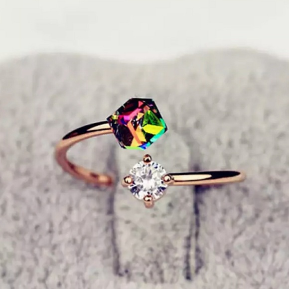 everrealli Jewelry - HP🌸Rose gold Multicolor Crystal Cube Ring